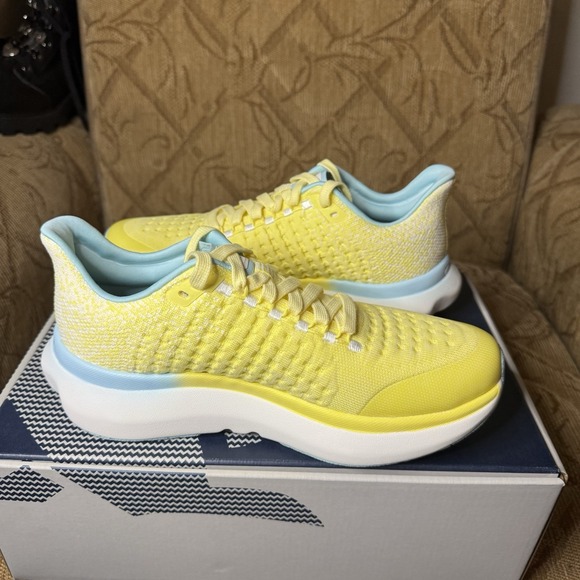 Rabbit Dream Chaser Womens Size 8.5 Yellow Blue Athletic Running Shoes Sneakers - Picture 2 of 8